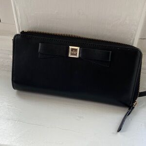 Kate Spade Montfort Park wallet